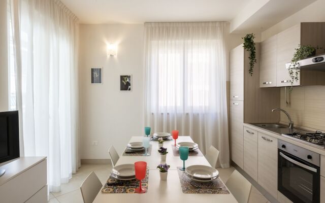 Elegante Trilocale Marconi Prima Fila Mare