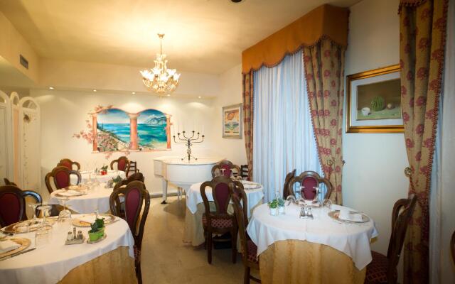 Hotel Serenella