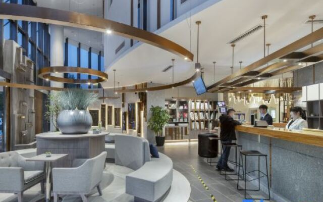 Palace Hotel，Beijing Yizhuang Bridge