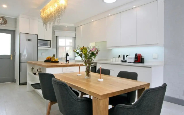 48 The Village in Hout Bay