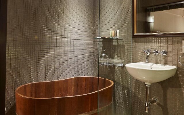 Luxx at Silom