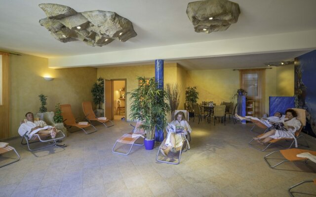Hotel Oasis Loipersdorf
