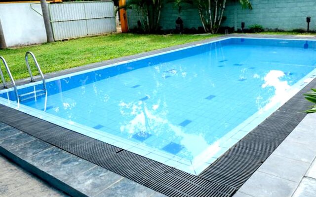 Airport reach villa