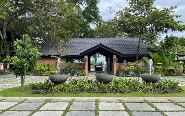 The Henry Resort Dumaguete