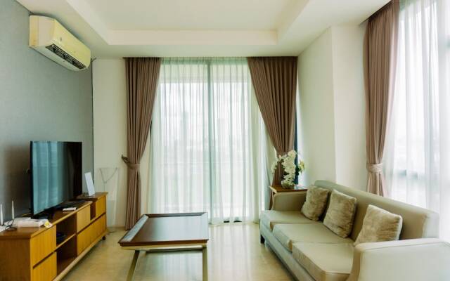 Spacious 3BR Apartment At 8th Floor Veranda Residence Puri