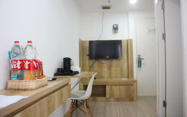 Urban Express HomTel Serpong