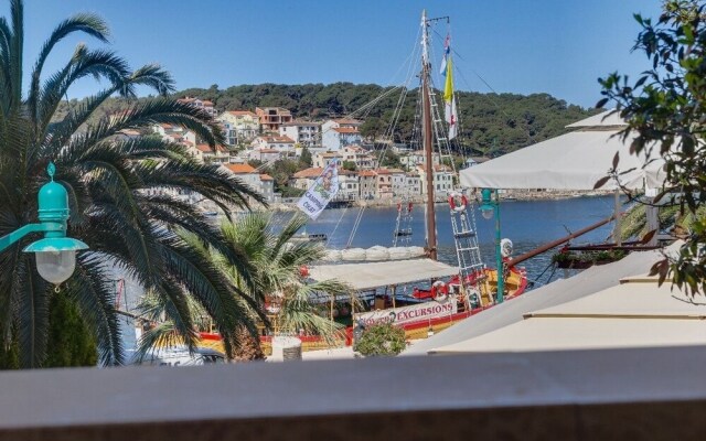 Mandarina - sea View Apartment Ana