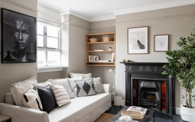 The Leicester Square Apartment