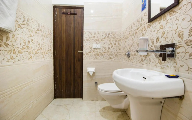 FabHotel Royal Villa
