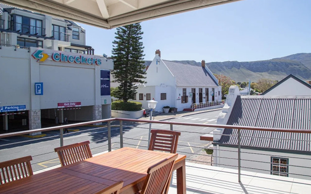 Marine Square Luxury Holiday Suites - Apartments