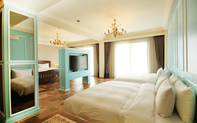 Jessamine Bay Hotel Resorts