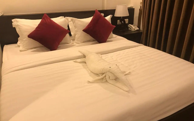 Golden Apple Hotel Two