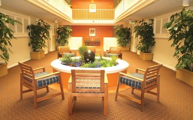 Suites At Fishermans Wharf