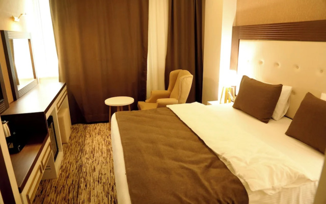 Van Life Hotel