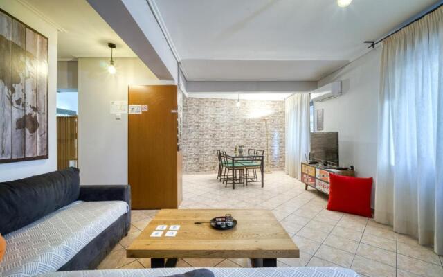 Athens Metro Apartment