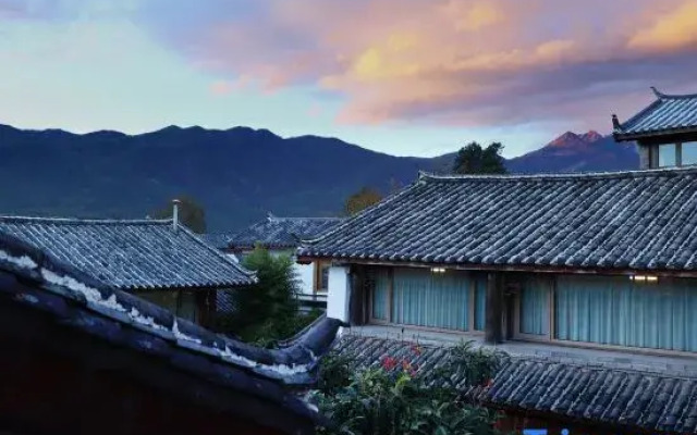 Lijiang Sadhu Inn