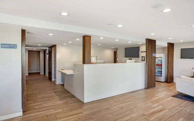 Best Western Shadow Inn