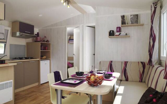 Holiday Home Le Mediterranée - AGL254