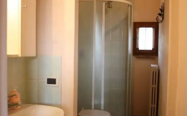 Beautiful private villa with WIFI, private pool, TV, pets allowed and parking, close to Arezzo