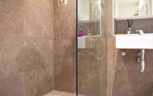 Riverside Apartment in South Chelsea