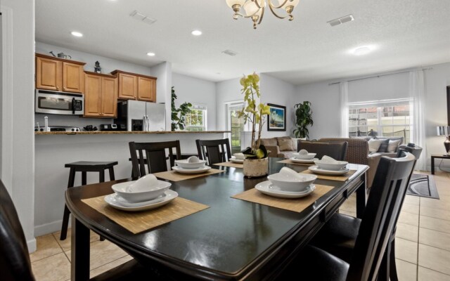 5 Bedrooms / 4 Bathrooms Paradise Palms (8981 CP), Kissimmee, US