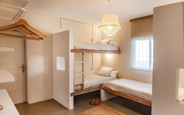 Wild House Tarifa - Hostel