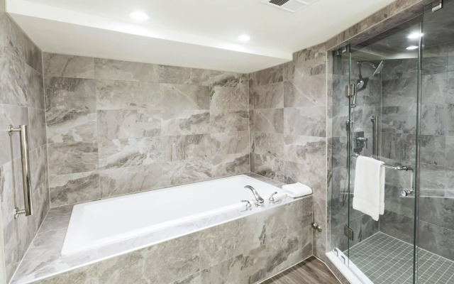Marriott Niagara Falls Fallsview Hotel & Spa
