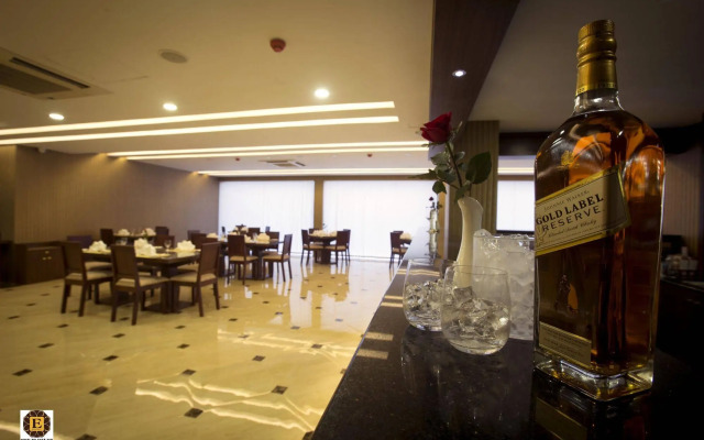 Elegant Hotel Pyi Thar Yar