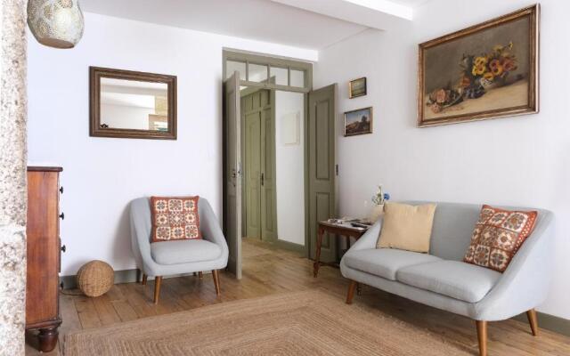 Casa da Praça - Guest House