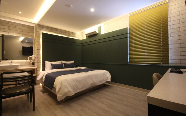 The Club Hotel Seomyeon