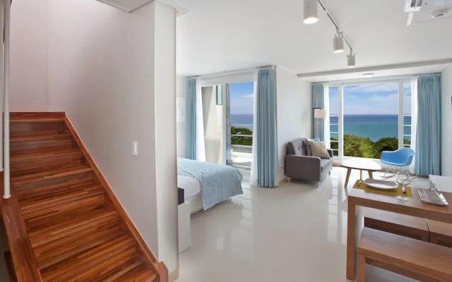 The Marine Pool Villa