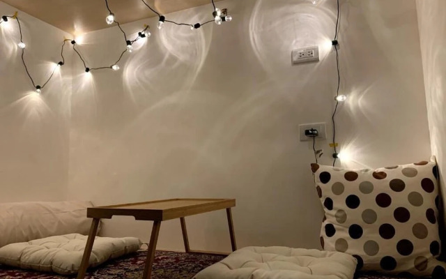 PlainStay Hostel