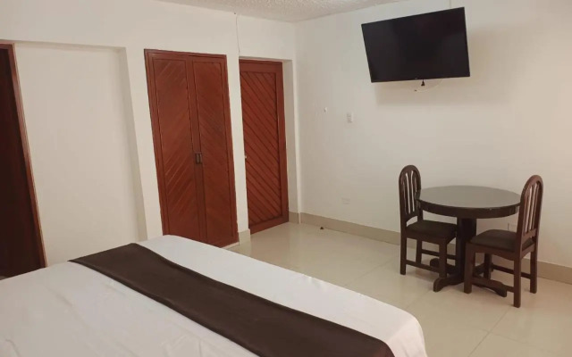 Hostal Silvana ***