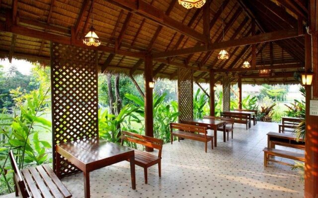 Payavee Vinery Resort