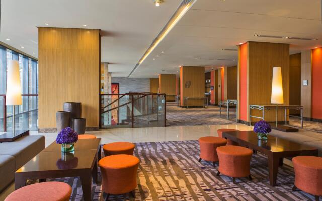 Holiday Inn & Suites Makati, an IHG Hotel