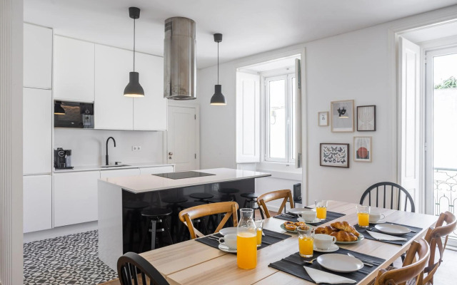 Trendy T.M Apartament by the River