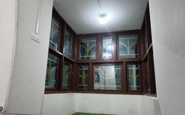 OYO Home Ummer Shafi Wani Homestay