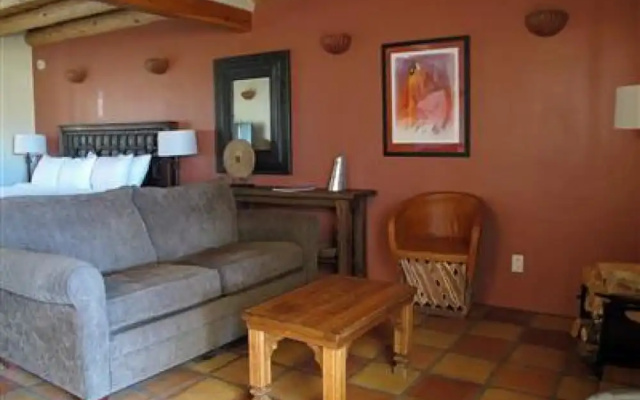 The Abiquiu Inn