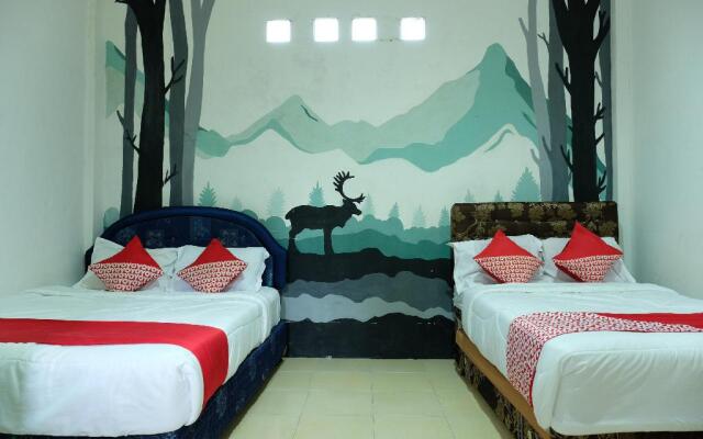 OYO 1853 Guest House D'makmoer