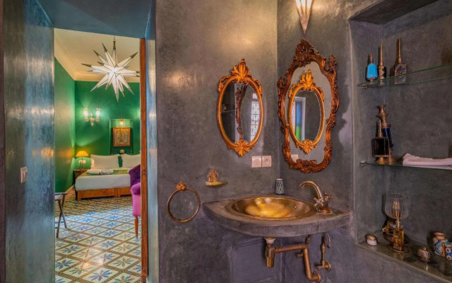 Riad Yamina52