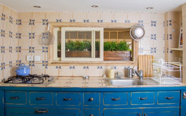 Stylish Perfect 2BR Tel Aviv Beach Apt