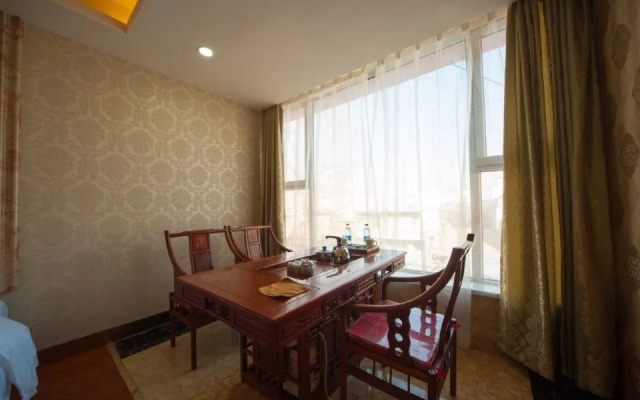 Huarong Apartment Hotel