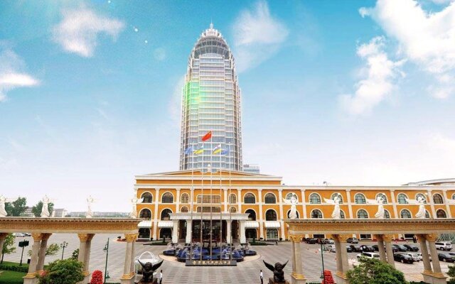 Huasheng Jiangquan Hotel & Town