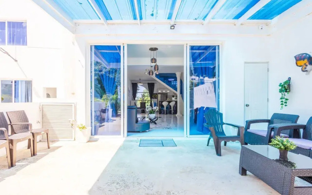 New Stylish 3BR Villa With Private Pool Terrace