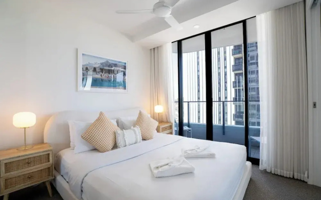 X Kirra Apartments