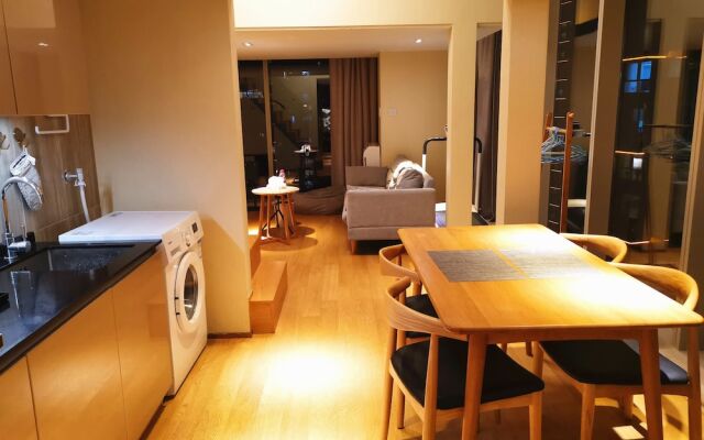 EFC Qingchengli Loft Apartment