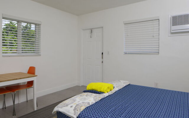 Artrageous Flats Wynwood