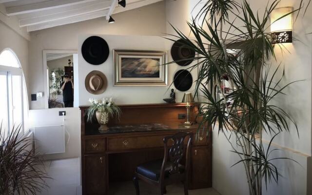 Hermosa Casa de Adobe