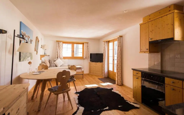 Hotel Madrisajoch – Guest Rooms – Sankt Antonien