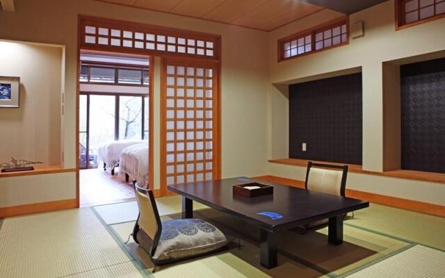 Motoyu Ryokan